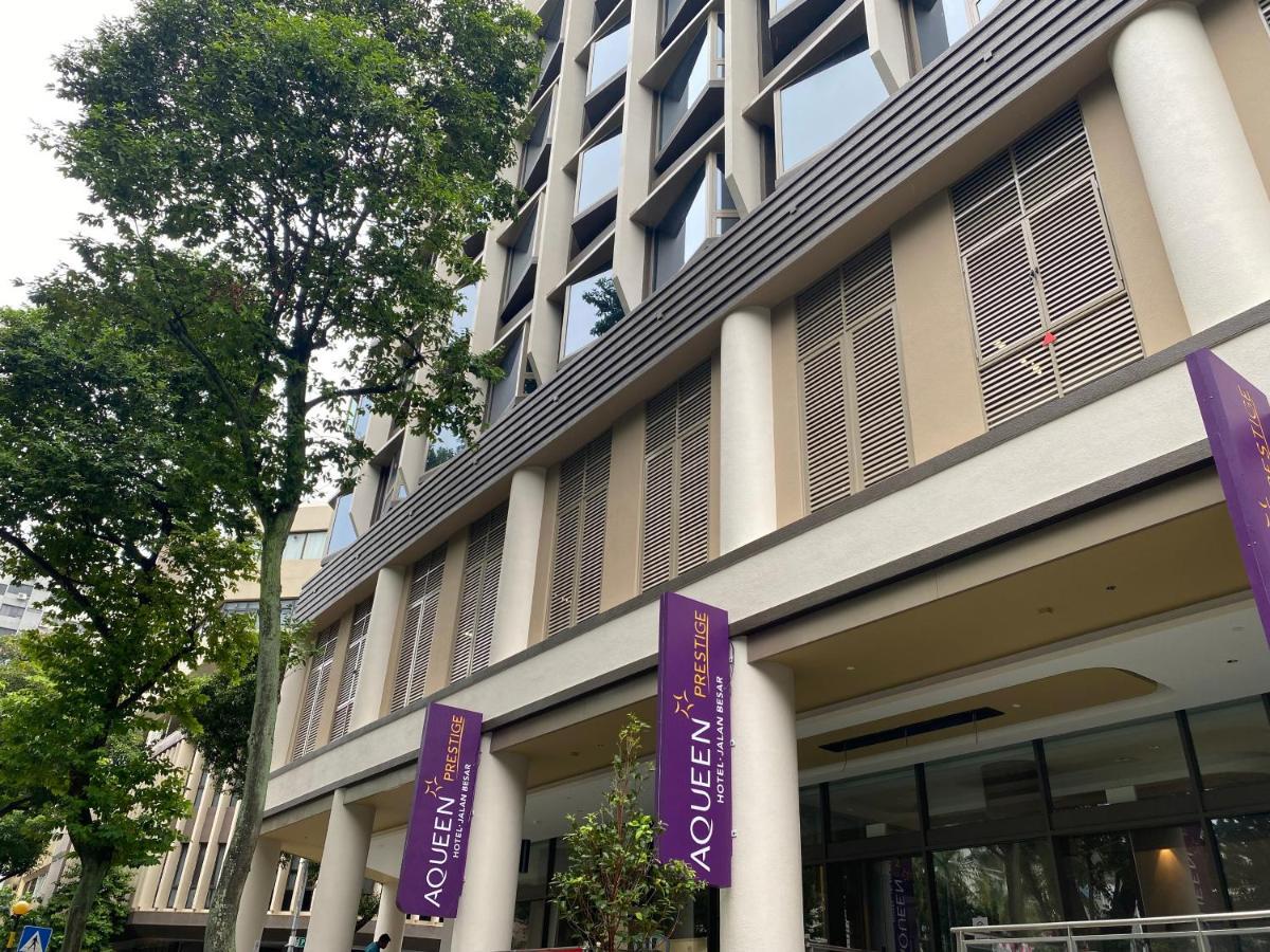 Aqueen Prestige Hotel Jalan Besar Singapura Luaran gambar