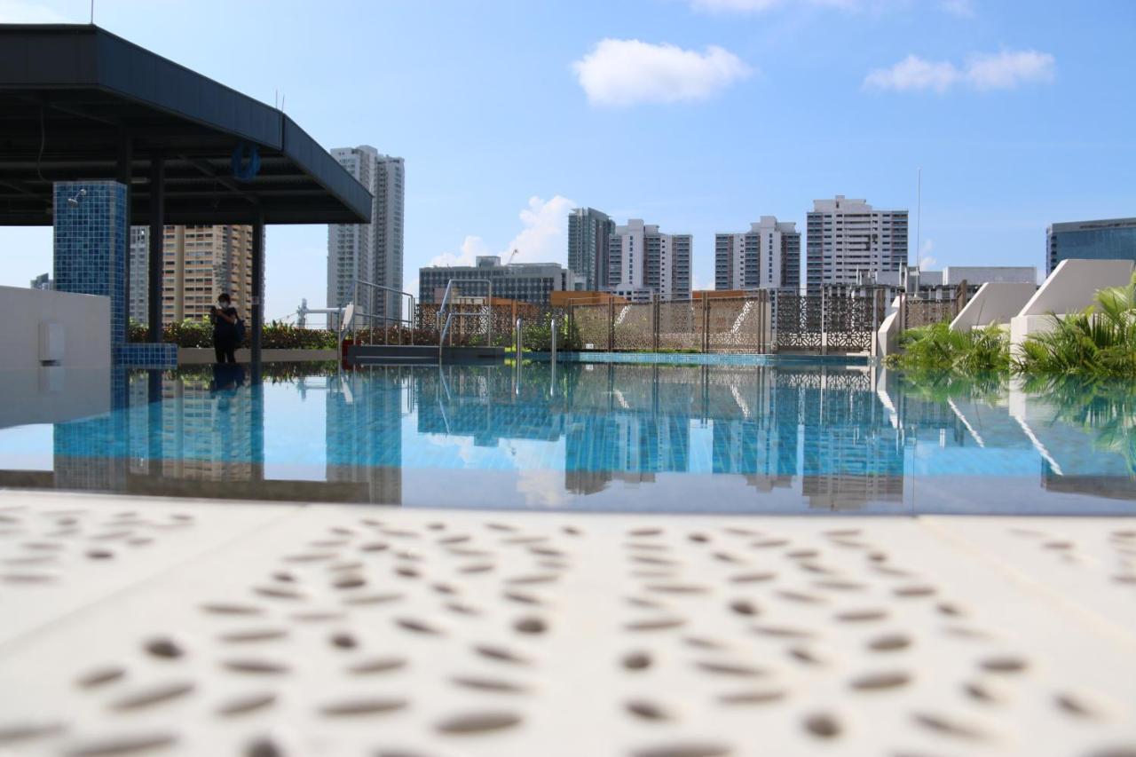 Aqueen Prestige Hotel Jalan Besar Singapura Luaran gambar
