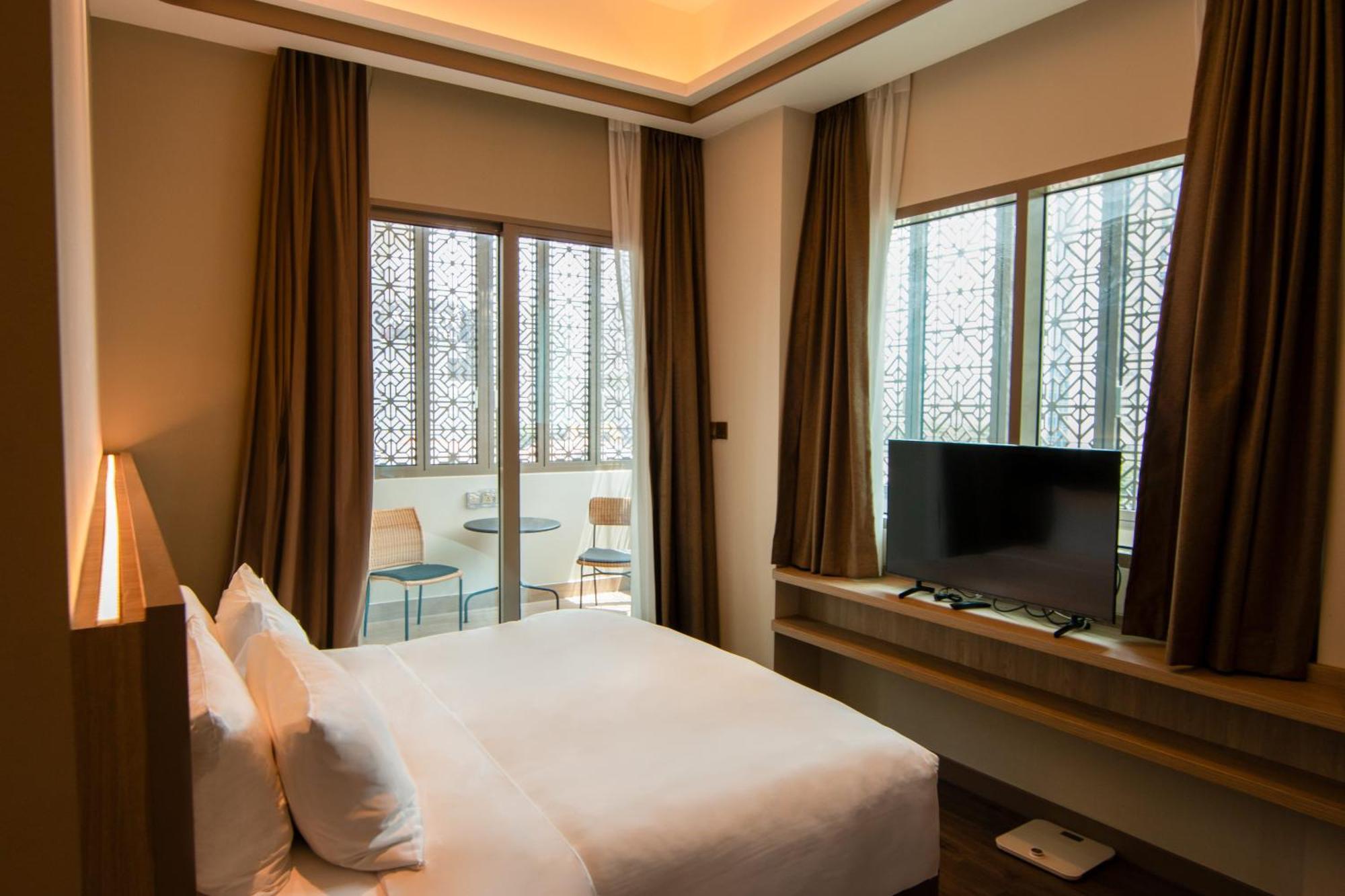 Aqueen Prestige Hotel Jalan Besar Singapura Luaran gambar
