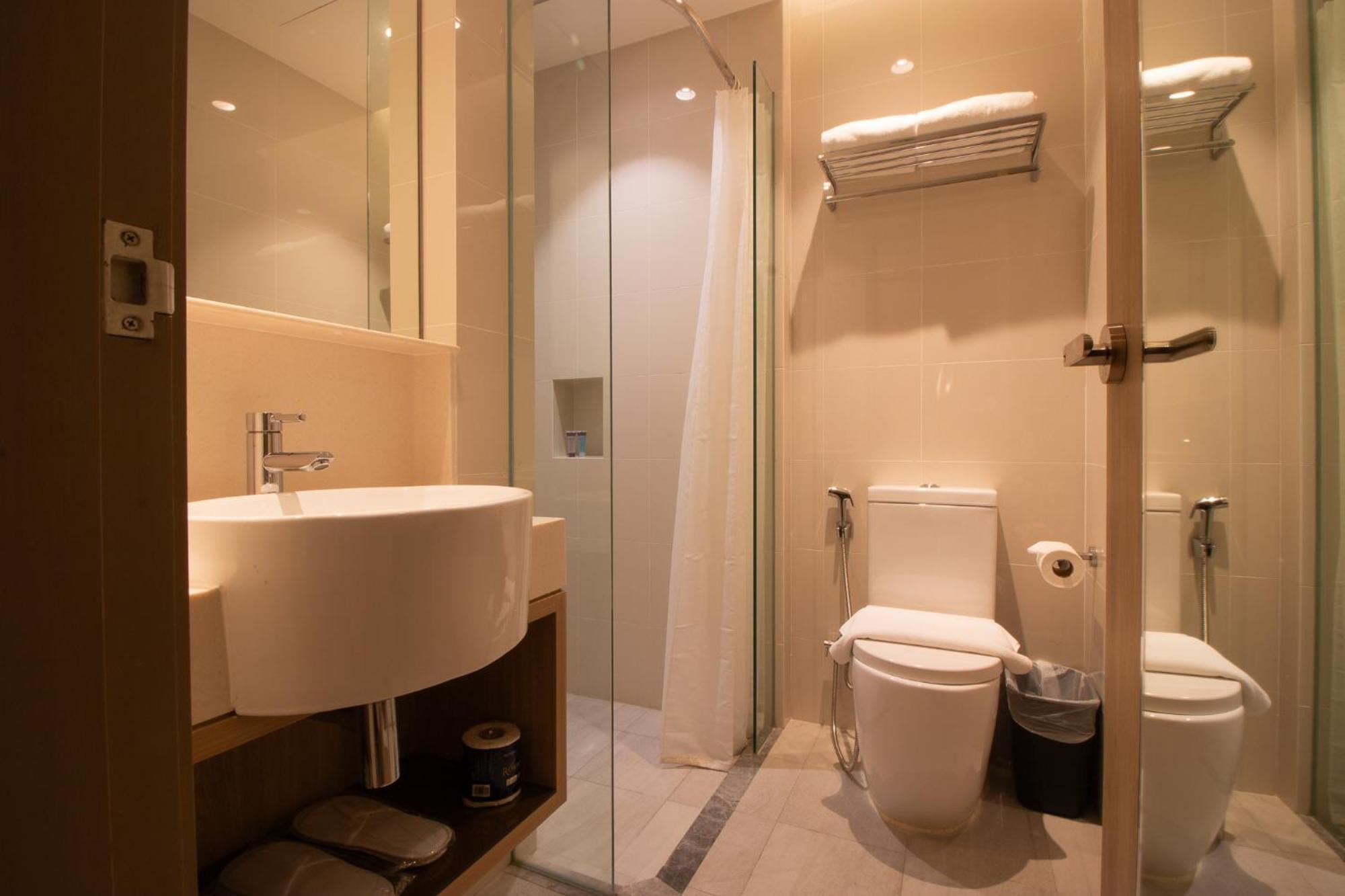 Aqueen Prestige Hotel Jalan Besar Singapura Luaran gambar