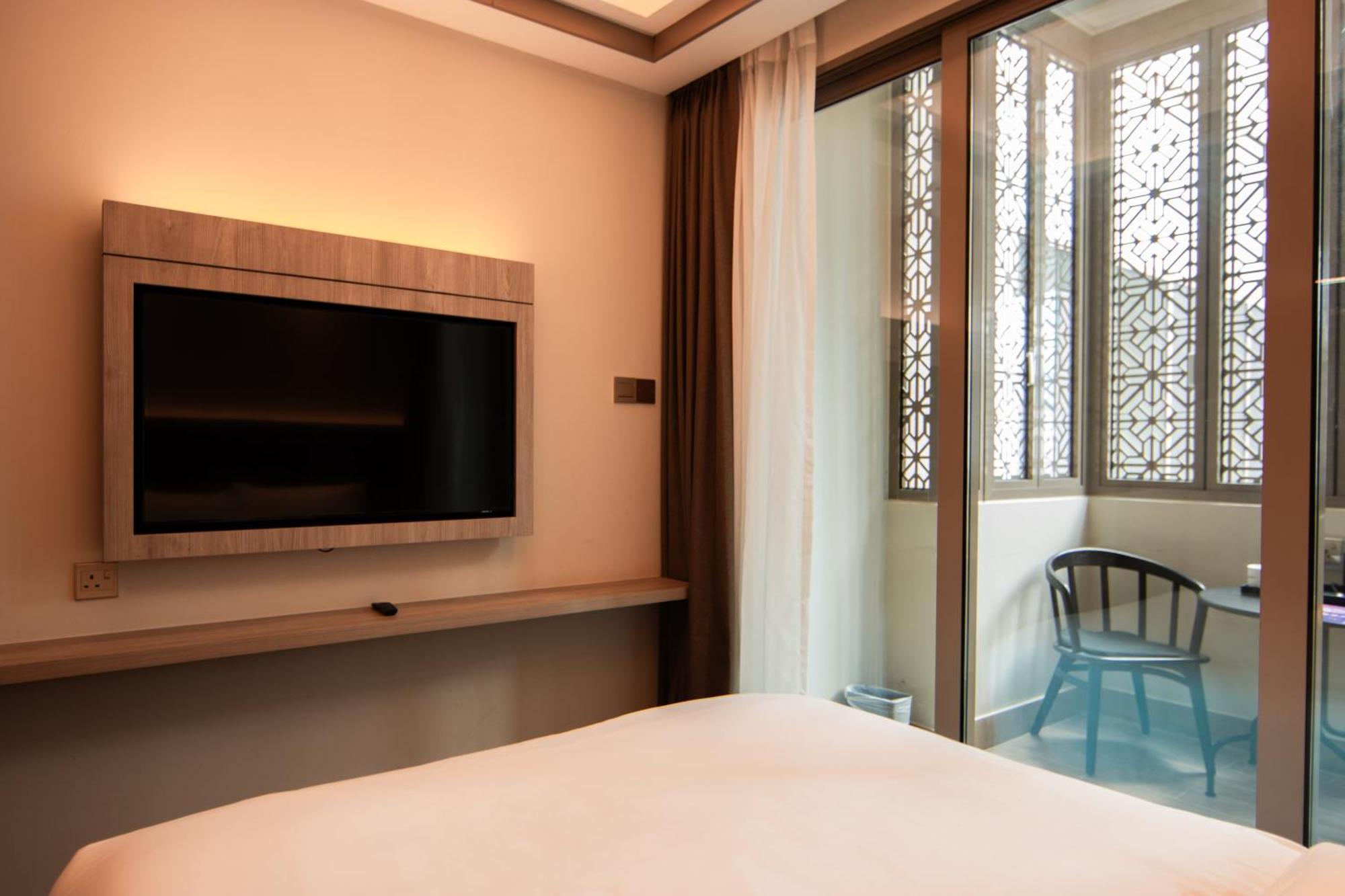 Aqueen Prestige Hotel Jalan Besar Singapura Luaran gambar