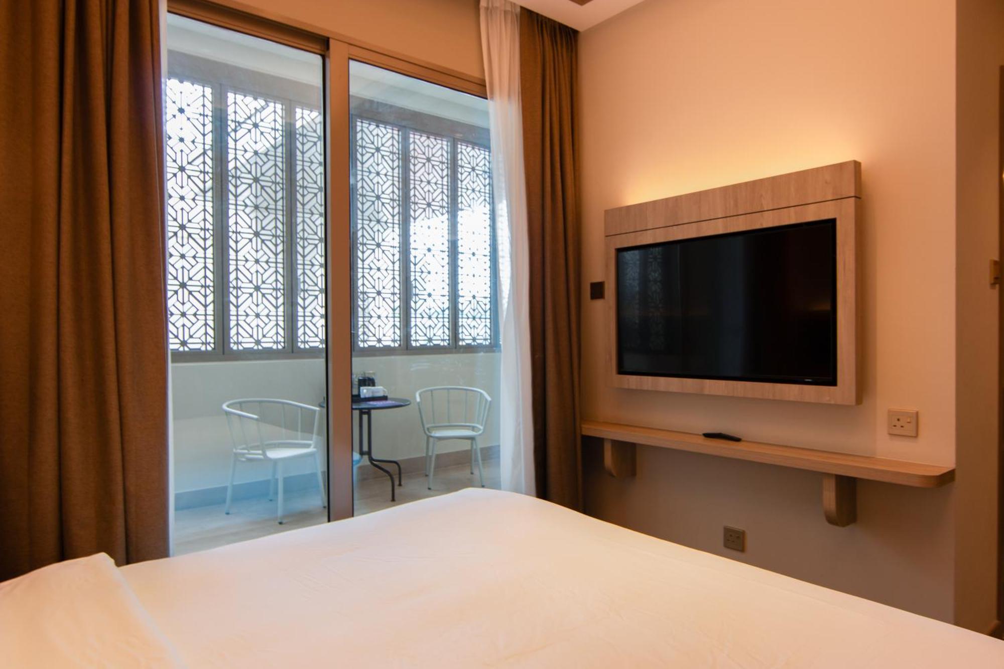 Aqueen Prestige Hotel Jalan Besar Singapura Luaran gambar